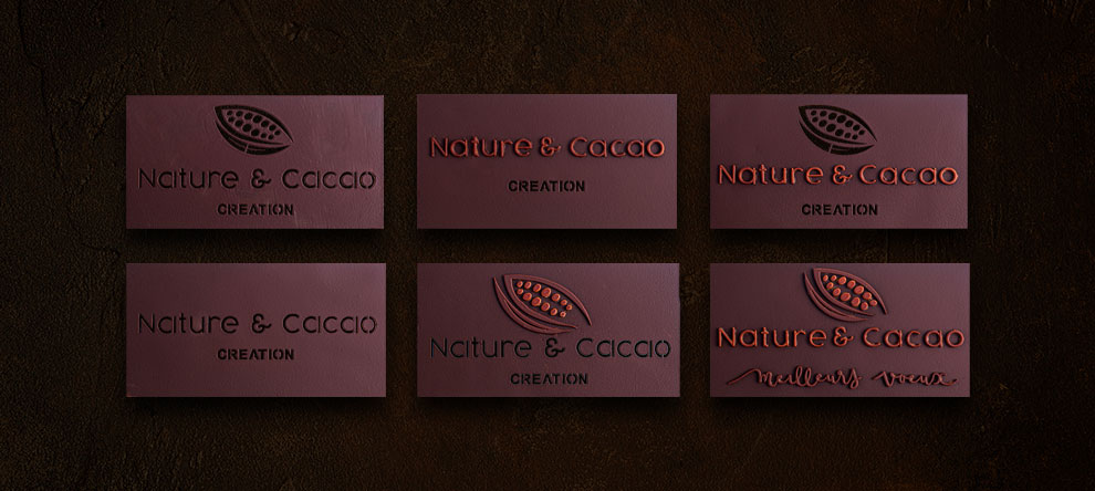 Impression sur chocolat, découpe et gravure jet d'eau pour des chocolats personnalisés Ensemble de 6 tablettes de chocolat personnalisées avec le logo d'une entreprise (découpé dans le chocolat), un message en 3d sur le chocolat
